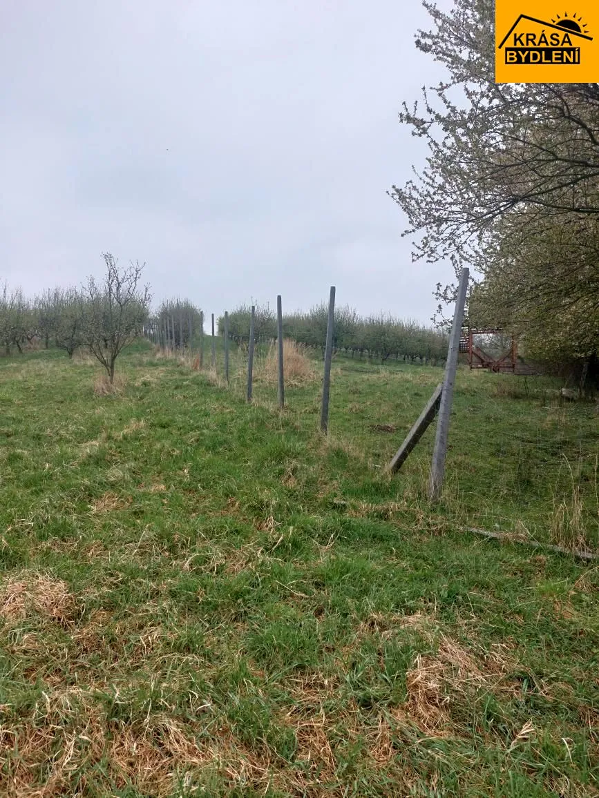 Prodej pozemku 9766 m²